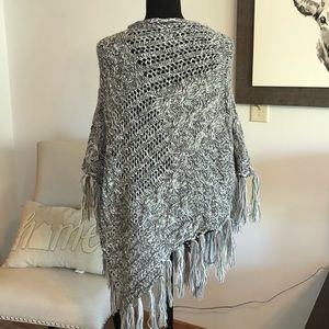 Pullover sweater